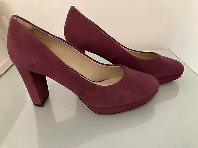 Clarks Narrative Magenta Suede Block High Heel Court Shoes - UK Size 5.5 • £22.50