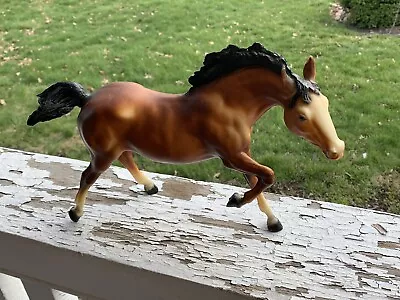 VINTAGE BREYER TRADITIONAL 12 X9  CHALKY PLASTIC RUNNING STALLION #129 BAY(69) • $39.99