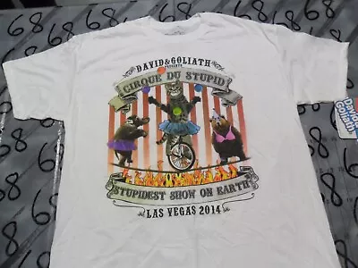 XL NWOT David & Goliath Presents Cirque De Stupid Las Vegas 2014 T Shirt • $10.99