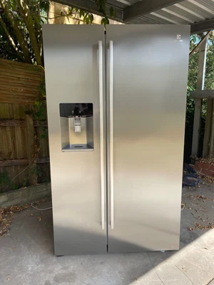 $700 • Buy Electrolux Side By Side Fridge Freezer With Ice & Water Dispenser