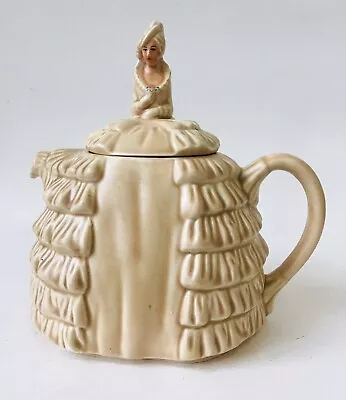 Sadler Ye Daintee Ladyee Beige Teapot Lady Mid Century. 824571 • £11