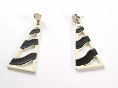 £3.99 • Buy VINTAGE 1960's BLACK & WHITE ENAMEL ENAMELED PIERCED DANGLE DROP EARRINGS