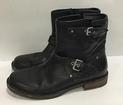 UGG  Women’s Sz 8.5 Black Leather Motorcycle Ankle Boots Side Zipper Size 8.5 • $49.99