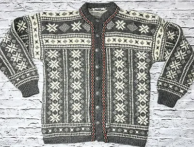 VINTAGE Husfliden Sweater Fair Isle Snowflakes Norway Wool Mens M Women’s L • $58.50