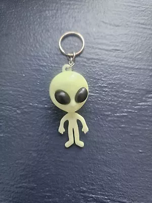 Vintage Glow In The Dark Alien UFO 2 1/2 Inch Figure Keyring Keychain • $15