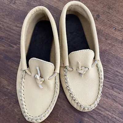 LAURENTIAN CHIEF Soft Moose?  Leather Slippers Moccasins Size 7 • $49.99