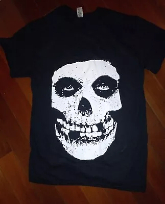 Large MISFITS Crimson Ghost  T-Shirt.  Classic Punk Danzig Samhain  • $14.99