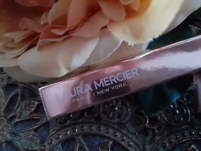 Laura Mercier Caviar Stick Eye Colour Strike A Rose 1.6g NEW IN BOX • £14