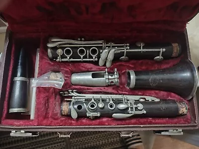  Vintage Conn 17 Clarinet • $80