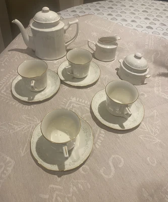 £27 • Buy Noritake 12 Piece Tea Set With Sugar Bowl,  Milk Jug And Teapot.
