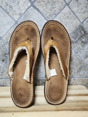 Ugg Leather Flip Flops With Sheepskin Lining Women Size 9 • $22.50