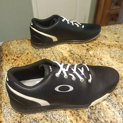 Oakley Men's Ripcord Golf Shoes Ortholite Soft Spike Black/White Leather Sz 11.5 • $43.12