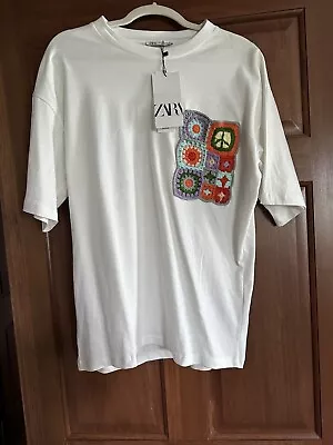 BNWT Zara White With Embroidered  Appliqué Abstract T Shirt Top Tee Size S Small • $32