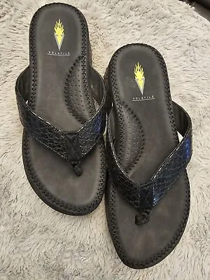 Women's Volatile Sandals Black Size 6 Thong Style Cushiony Bottom • $19.99