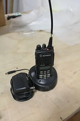 MOTOROLA HT1250 Radio AAH25RDH9AA6AN  • $125