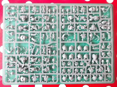 Warhammer 40K: 3 Space Marine Primaris Aggressors New On Sprue • £27