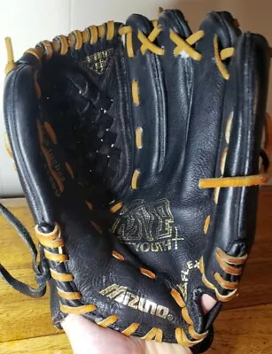 Mizuno GPL1153D 11.5  MVP Youth Baseball Glove RHT - Black • $17.99