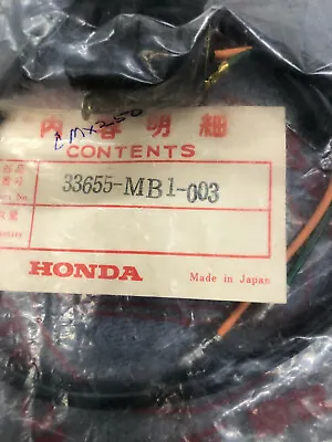 Honda OEM 33655-MB1-003 SOCKET L. TURN SIGNAL V65 MAGNA CB55SC    A1542 • $5.95