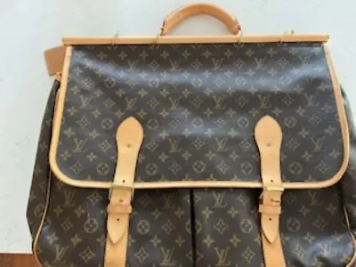 LOUIS VUITTON Monogram Canvas SAC CHASSE HUNTING Garment Travel Luggage Bag • $1650