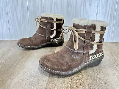 UGG Australia Women’s 6 Caspia Brown Leather Sheepskin Winter Boots Sherpa Lined • $42.87