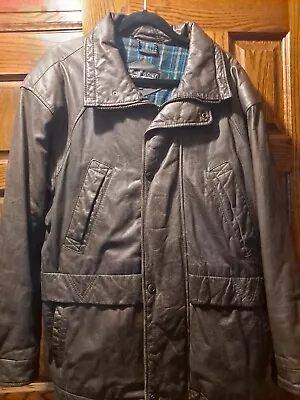 Vintage Members Only Jacket Mens 42 Winter Lined Leather Coat  • $55