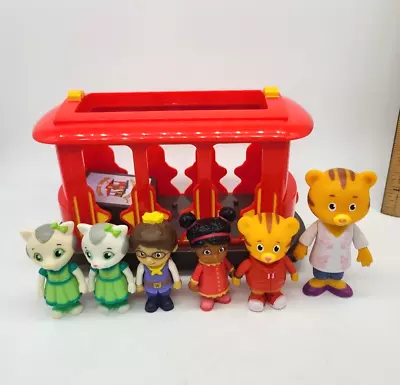 M. Daniel Tiger's Neighborhood Pull Back 'n Go Trolley Ringing Bell & 6 Figures • $16.99