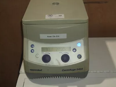 Eppendorf 5424 Centrifuge W/ FA-45-24-11 Rotor - EURO Cord • $450