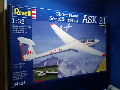 Revell Glider Plane Segelflugzeug ASK 21 Model Kit Scale 1/32 #04224 • $69.99
