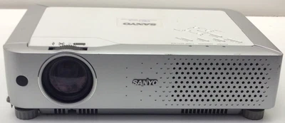 £25 • Buy SANYO PRO XtraX PLC-XU74 Multiverse Projector ** FAULTY FOR SPARES OR REPAIR **
