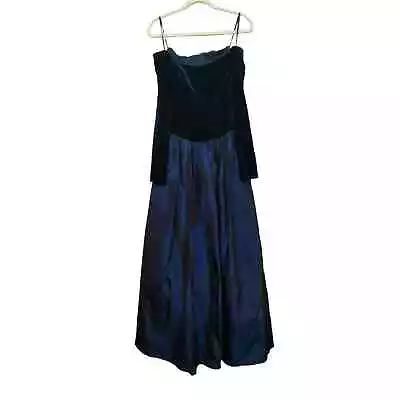 Jessica McClintock Velvet Taffeta Dress Womens Size 6 Off Shoulder • $60