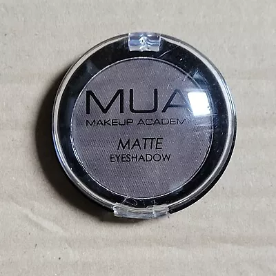 MUA Chesnut Eyeshadow MUA Single Eyeshadow Matte Brown • £5