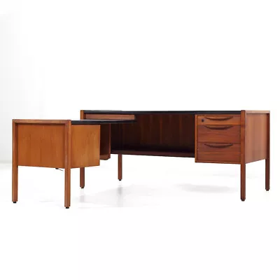 Jens Risom Mid Century Walnut Corner Desk With Left Return • $5447