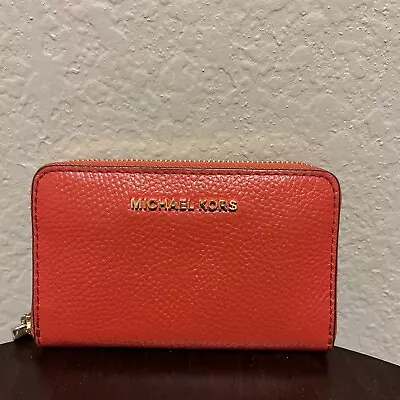 MICHAEL KORS Jet Set Pebbled Leather Small Zip Coin Wallet Red • $8