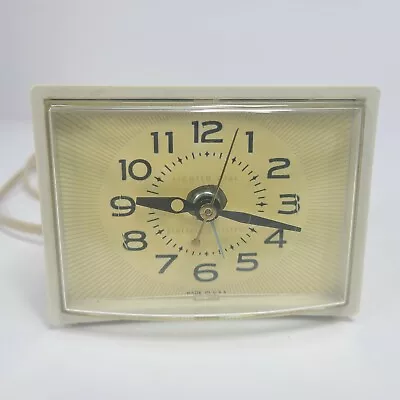 Vintage General Electric Company Lighted Dial Alarm Clock Model 7299 K Bedside • $45