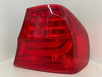 2009-2011 BMW E90 LCI 328i 335i Right Tail Light Lamp Outer LED OEM 7289430 • $49.99