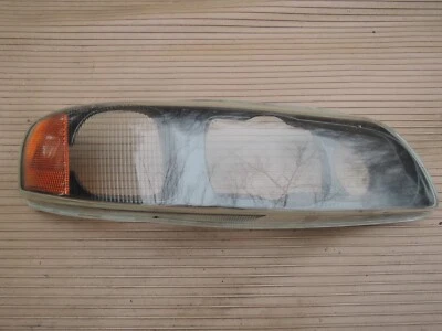 $45 • Buy 2001-2004 VOLVO S60 V70 XC70 Used Original RIGHT Side HEADLIGHT GLASS LENS Only