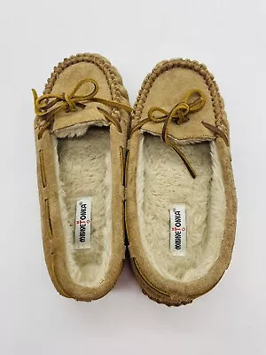 Girls Minnetonka Moccasins Slippers Fleece Lined Cozy Comfortable Warm Size 3 • £18.64