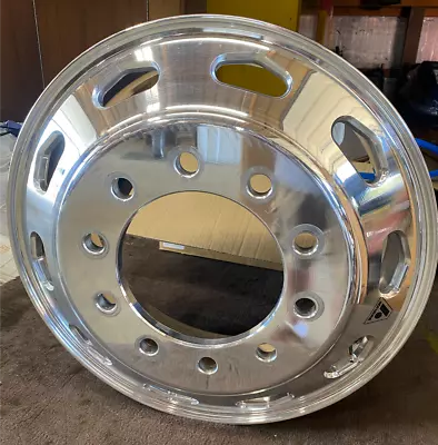 Freightliner M2 100 106 22.5x8.25 10 Lug Front Polished Aluminum Wheel • $229.99