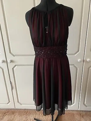 £15 • Buy Jessica Howard Black Red Dress Size 12