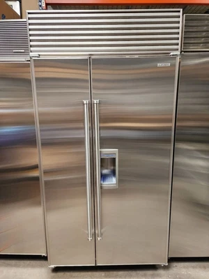 $6999 • Buy Sub-Zero 42 Inch Built-in Side By Side Refrigerator W/ Ice & Water Dispenser