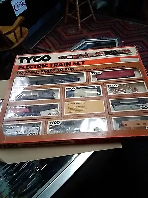 1970’s Tyco Electric Train Set HO Scale Ready To Run - Unnion Pacific 11 Cars • $250