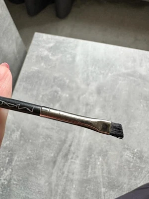 £14.99 • Buy Genuine Mac Eye Shadow Brush