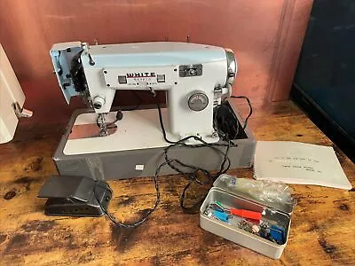 Vintage White Zig Zag Sewing Machine Model 365 W/ Carrying Case & Foot Pedal • $99.99