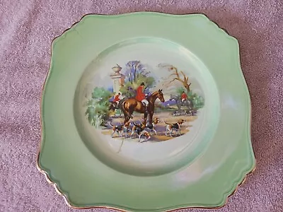 VINTAGE ROYAL WINTON ENGLISH HUNTING SCENES SQUARE PLATE FOX HUNT W DOGS • $19.99