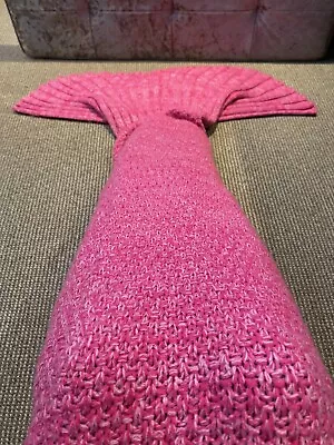 Mermaid Tail Style Blanket • £3