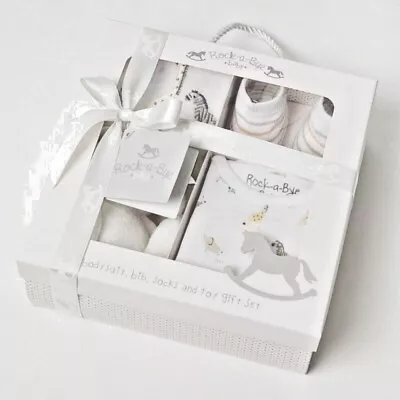 Newborn Baby Gift Set Unisex Boxed White Layette Clothes Boys 0-3-6 Months • £14.95