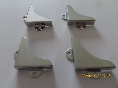 32mm MIRROR CORNER MOUNTING BRACKETS FOR GLASS OR BOARD UP TO 6mm THICK PICTURES • £1.60