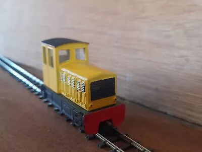 £84.99 • Buy Yellow OO9 009 Diesel Locomotive Shunter On Brand New KATO 109 Chassis. RTR