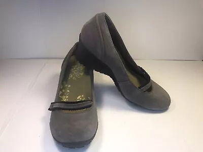 Merrell Womens J46144 Petunia Grey Suede Classic Wedge Mary Jane Heels Size 7 • $22.99