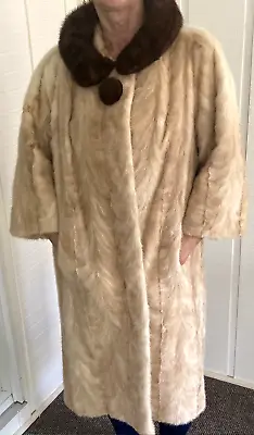 Unique 2 Tone Vintage 1960's Swing Style Mink Paw Honey Blonde Fur Coat Sz S-M • $142